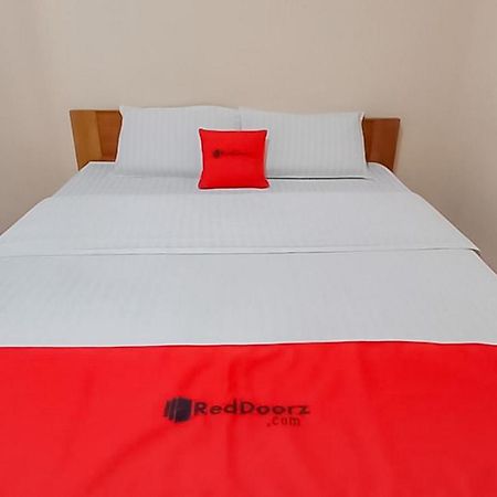 Hotel Reddoorz Syariah Near Tugu Lampu Gentur Cianjur Exteriér fotografie