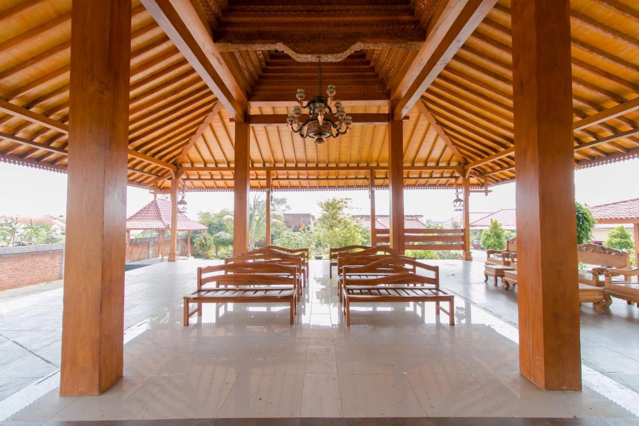 Hotel Reddoorz Syariah Near Tugu Lampu Gentur Cianjur Exteriér fotografie