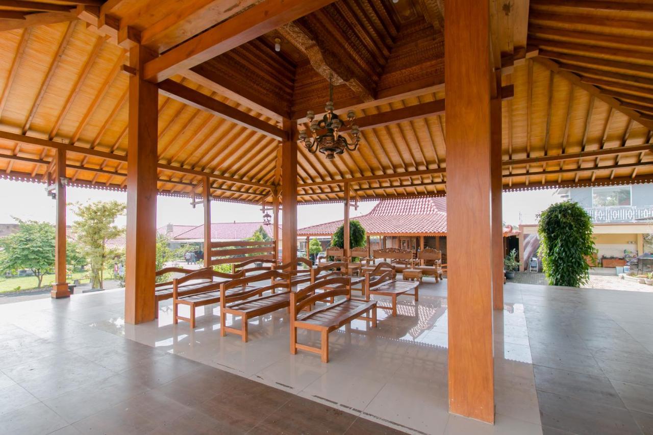 Hotel Reddoorz Syariah Near Tugu Lampu Gentur Cianjur Exteriér fotografie